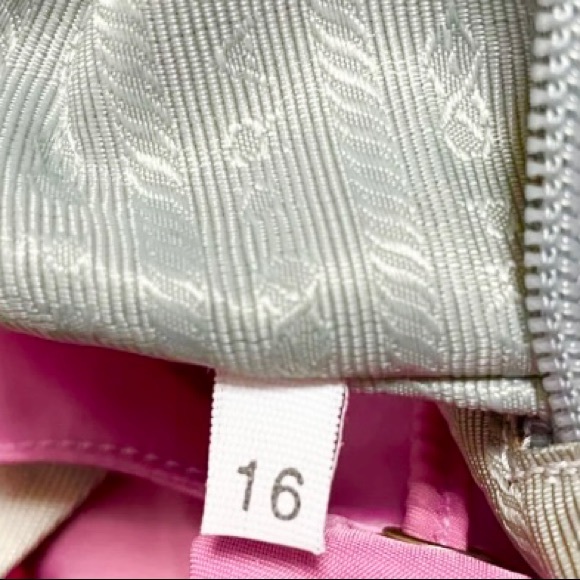 AUTHENTIC PRADA🌟🌸SUMMERY PINK🌟BACKPACK! - Picture 13 of 16